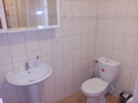 B5 pětilůžkový apartmán-koupelna